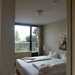 Dachterrassen Mit See- U. Bergblilck Tutzing