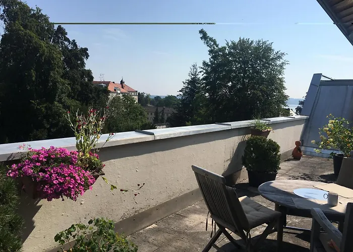 Dachterrassen Mit See- U. Bergblilck *