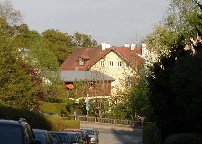 Dachterrassen Mit See- U. Bergblilck Tutzing